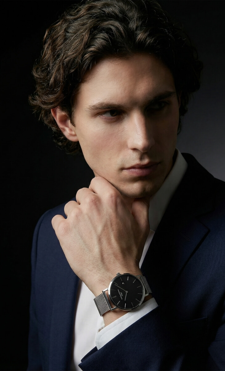 時計×AIモデルをAI合成